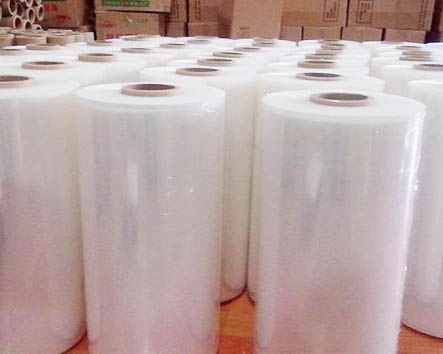 山東臨沂-濟(jì)南-聊城-青島PVC拉伸膜纏繞膜藍(lán)色纏繞膜黑色纏繞膜生產(chǎn)廠家機(jī)用纏繞膜生產(chǎn)廠家